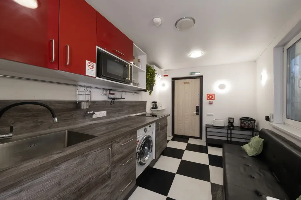 Номер в мини отеле в центре города в 3 минутах от моря