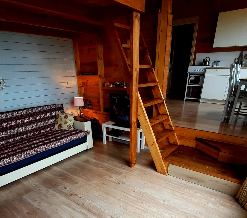 Уютный дом с видом на море и горы