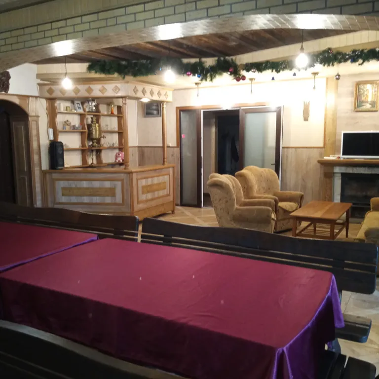 Дом с таверной