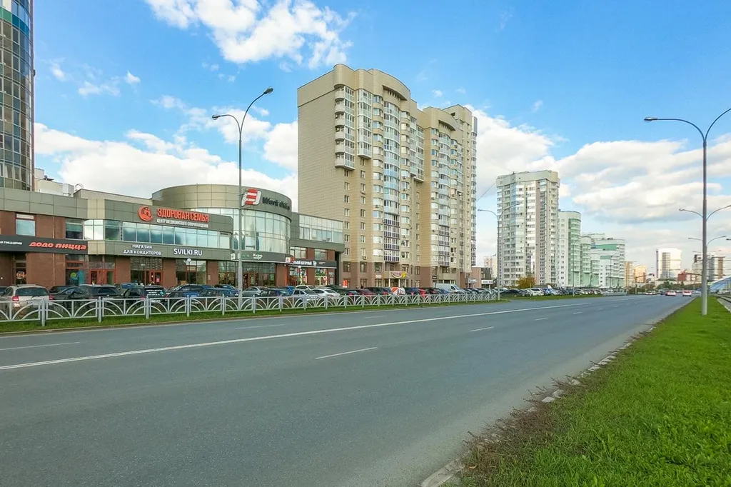 Квартира Комфортабельные Апартаменты с видом на парк в центре Ботаники — Екатеринбург