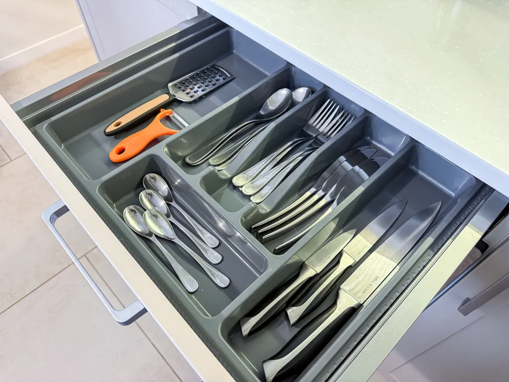 Квартира Квартира Студия в апарт-отеле с бассейном, собственным песчаным пляжем, парком — Анапа