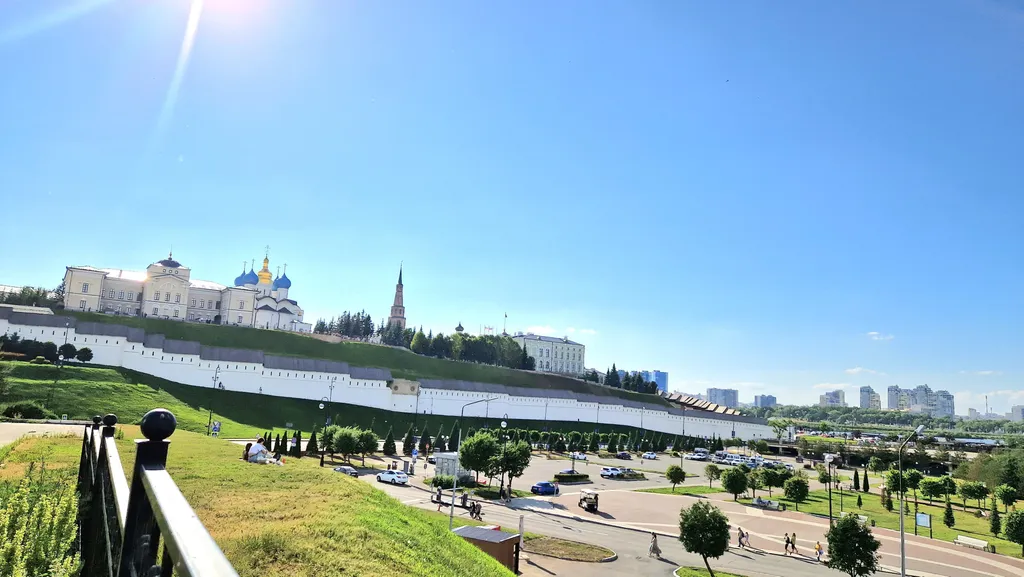 Просторная двухуровневая студия у подножия Кремля