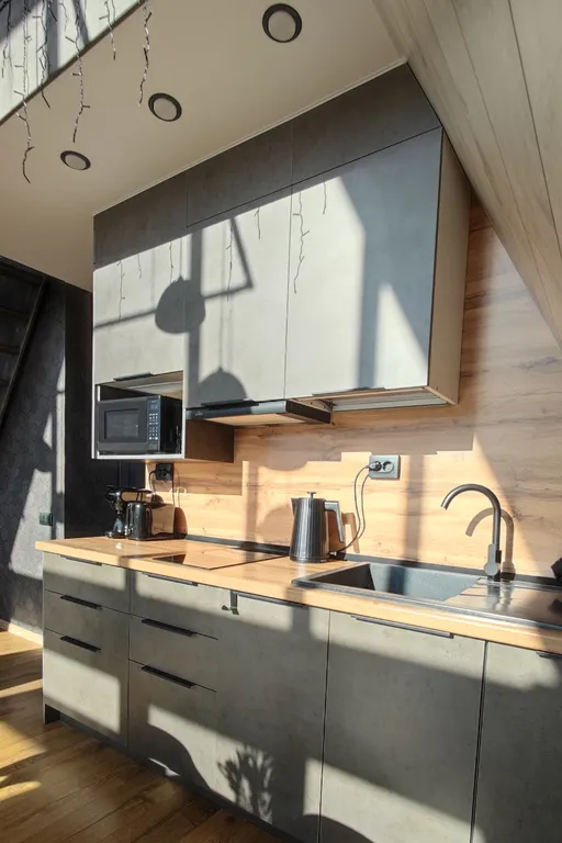 Панорамный домик с теплым бассейном в пяти минутах ходьбы от города