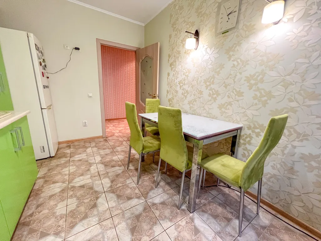 Уютная современная двушка недалеко от моря в тихом районе