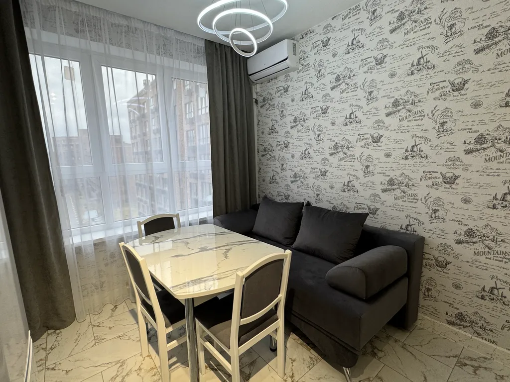 Уютная новая квартира с видом на горы