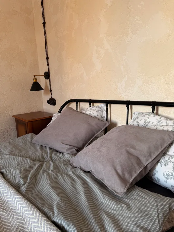 Новенькая ретро-лофт двушка в самом центре