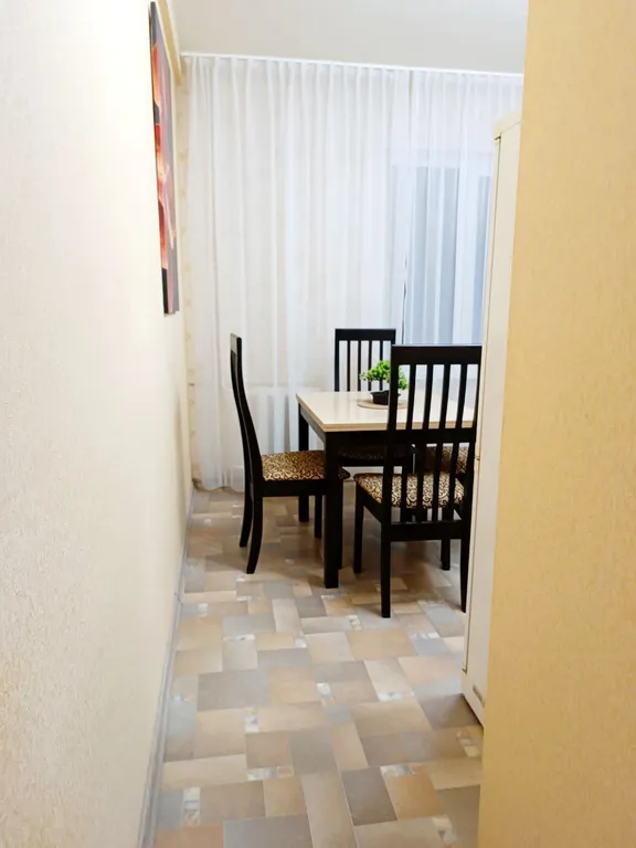 4-комнатная Квартира