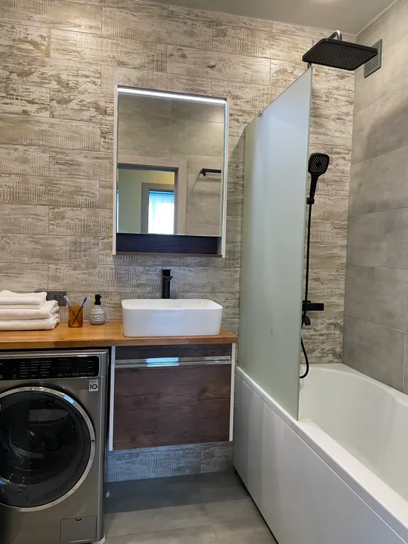 Комфортная двухкомнатная квартира рядом с МВДЦ Сибирь