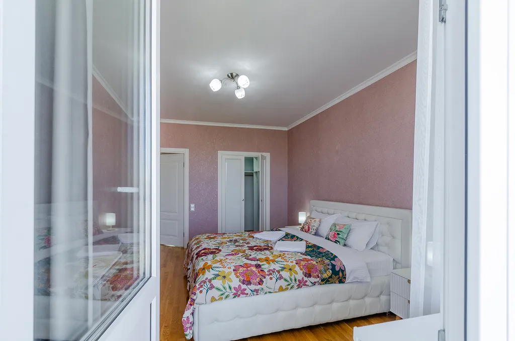 2 комнатная на центральной набережной Залива