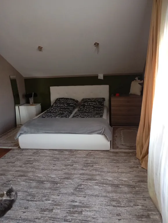 Квартира "Антоновка" - просторная комната в мансарде частного дома — аренда посуточно в Москва