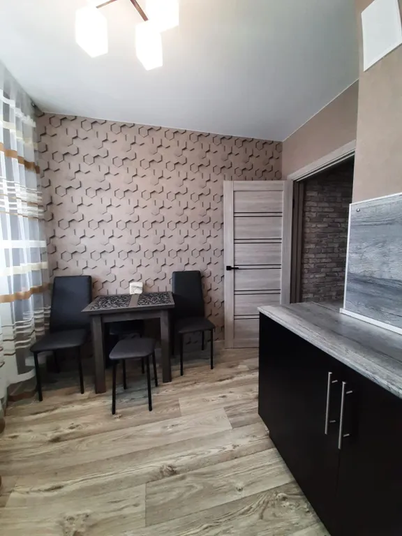 Комфортабельная квартира со свежим ремонтом рядом с метро