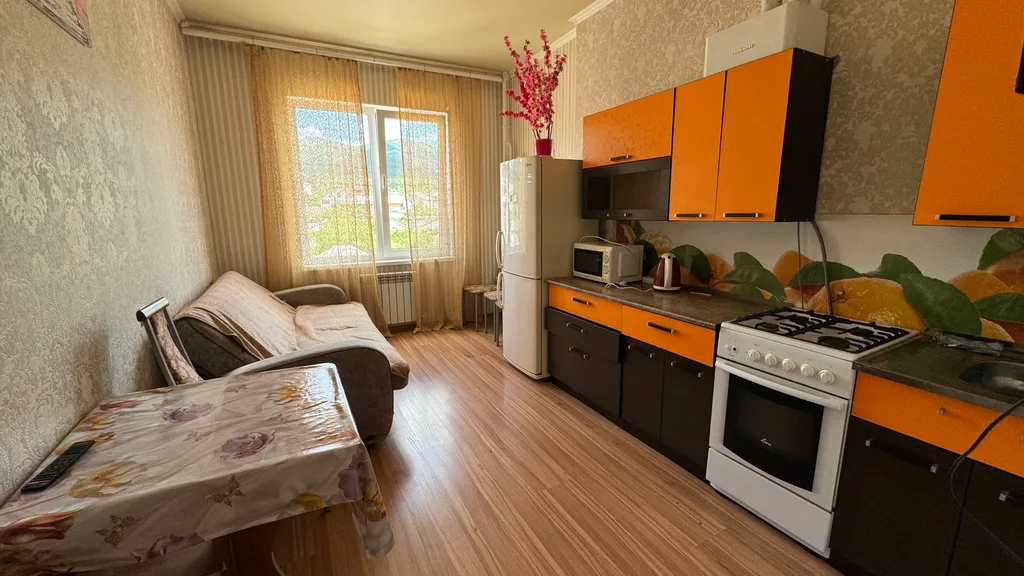 Уютная квартира в центре поселка