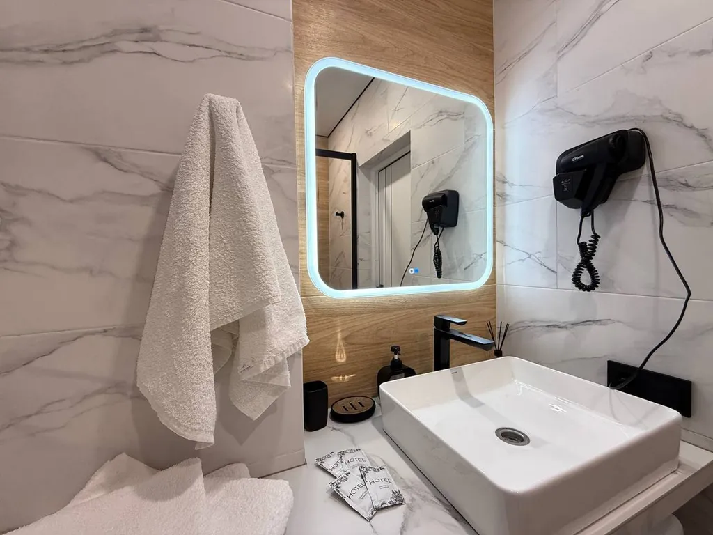 Студия на первой береговой с большой террасой и крутым видом на море