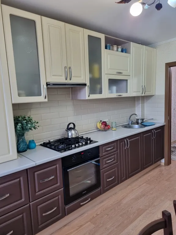 Квартира в спальном зеленом районе города