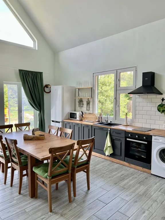 Красивый теплый дом с баней в тихой деревне