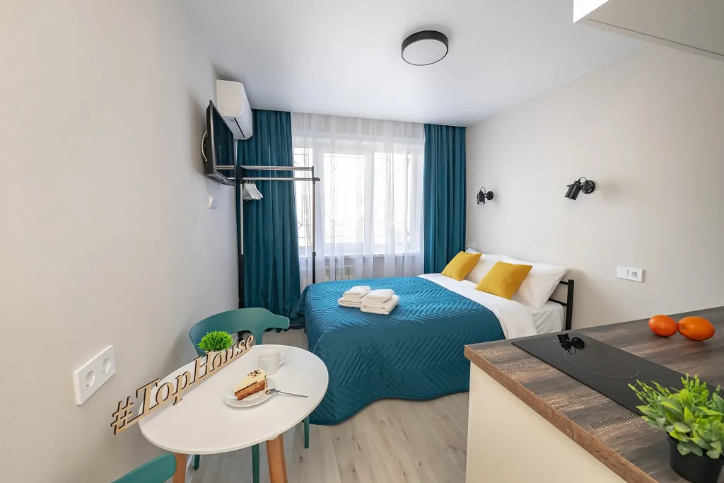 Современная студия с новым ремонтом