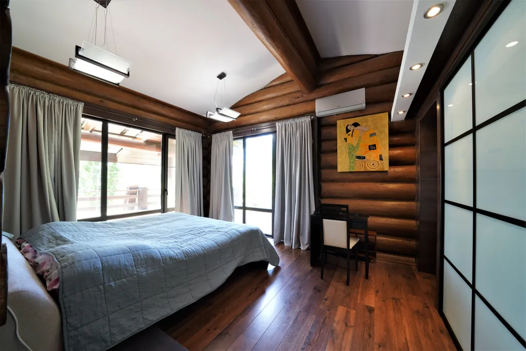 Коттедж на берегу Суходольского озера