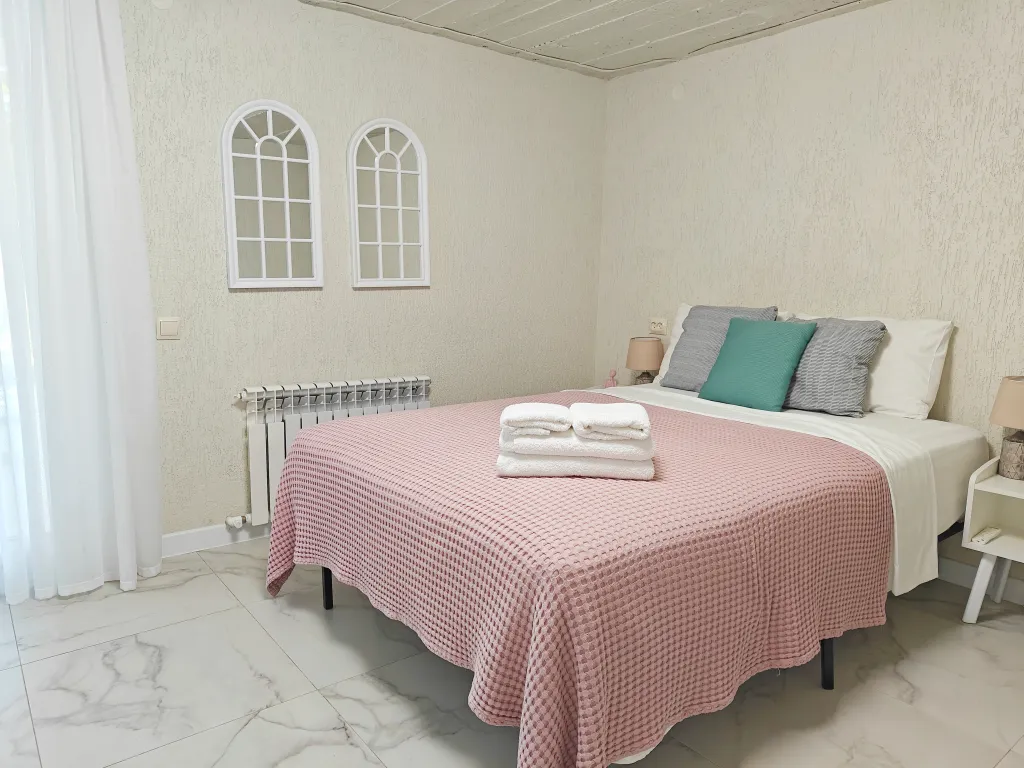 Номер Лаванда с террасой и парковкой