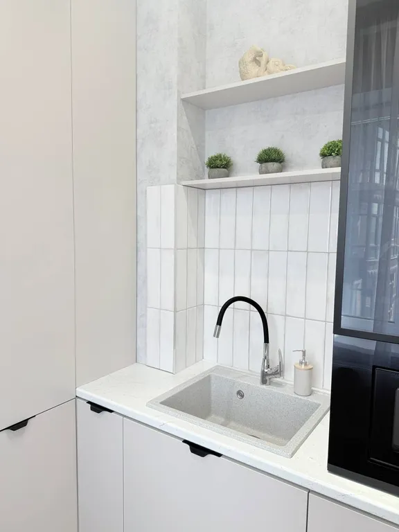 Новая квартира с дизайнерским ремонтом в центре города