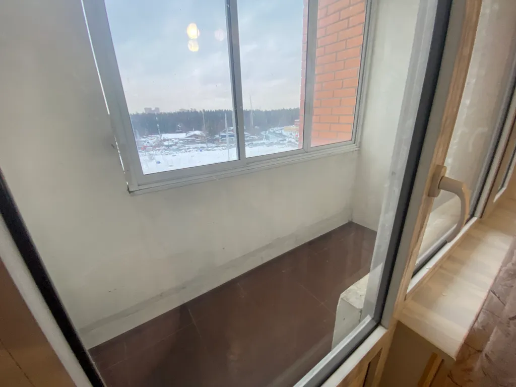 Красивая квартира с большим TV и Алисой