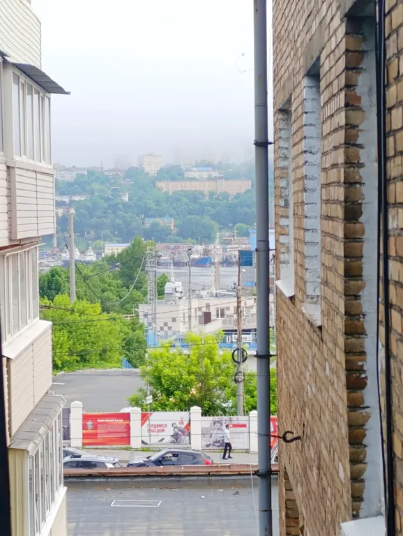 Квартира Квартира Уютная студия с балконом в центре города остановка Авангард — Владивосток