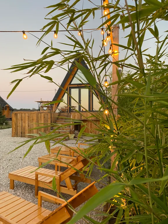 Домик а фрейм для круглогодичного отдыха с джакузи и баней