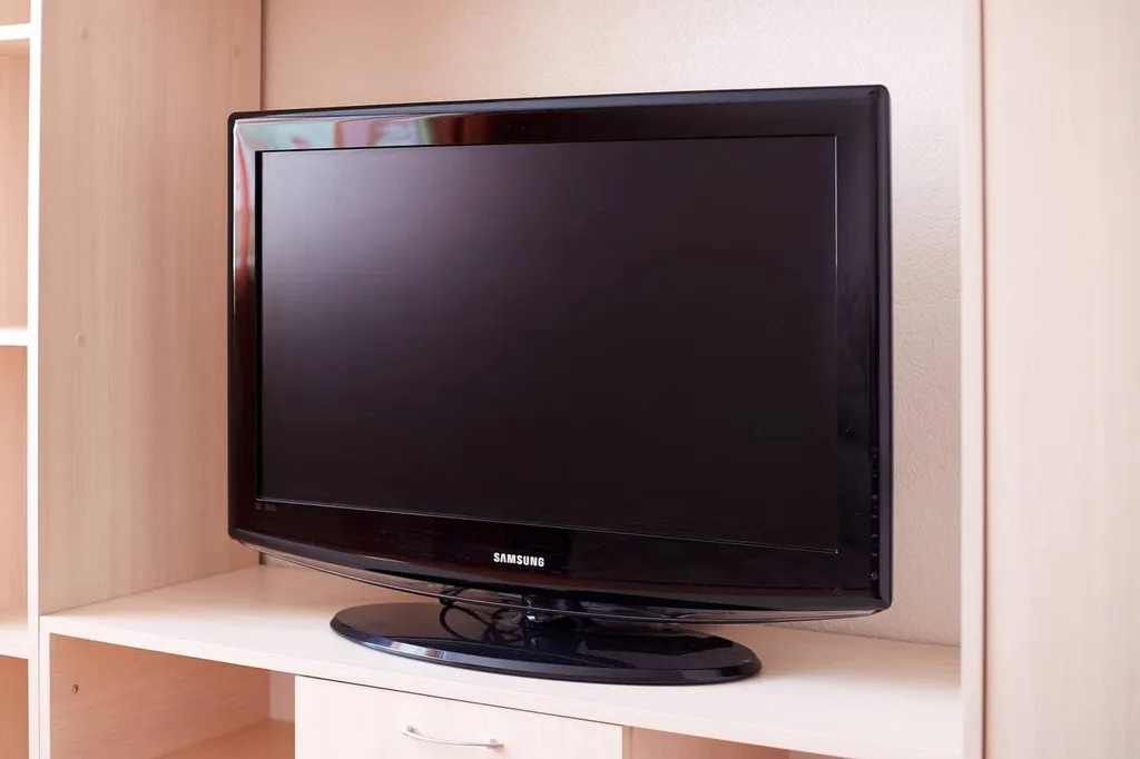 Уютная светлая студия в центре города с видом на набережную