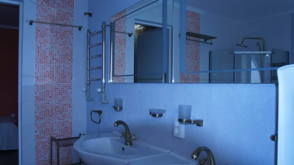 Квартира 3-комнатная Квартира — Кучугуры