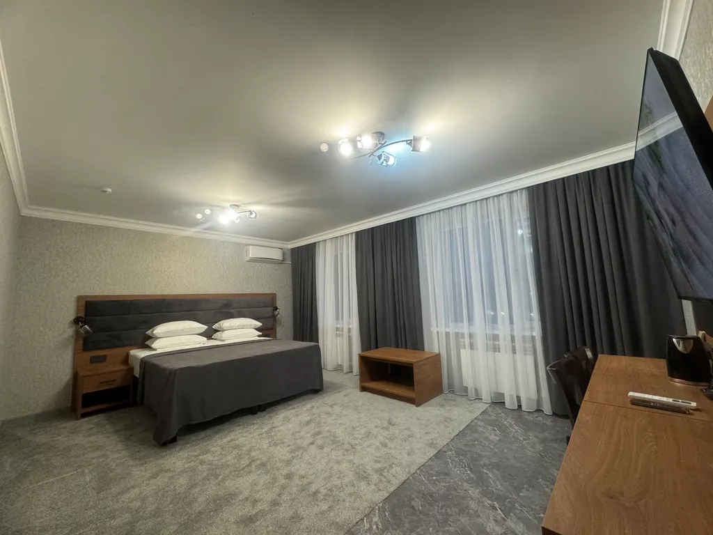 Квартира Улучшенный с двуспальной или 2 раздельными кроватями — аренда посуточно в Махачкала