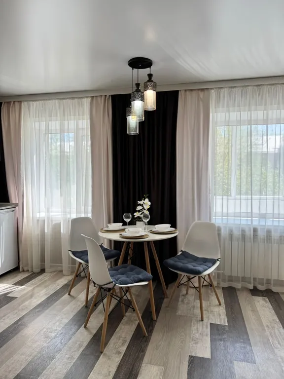 Отличная квартира в самом центре города — аренда посуточно в Рубцовск