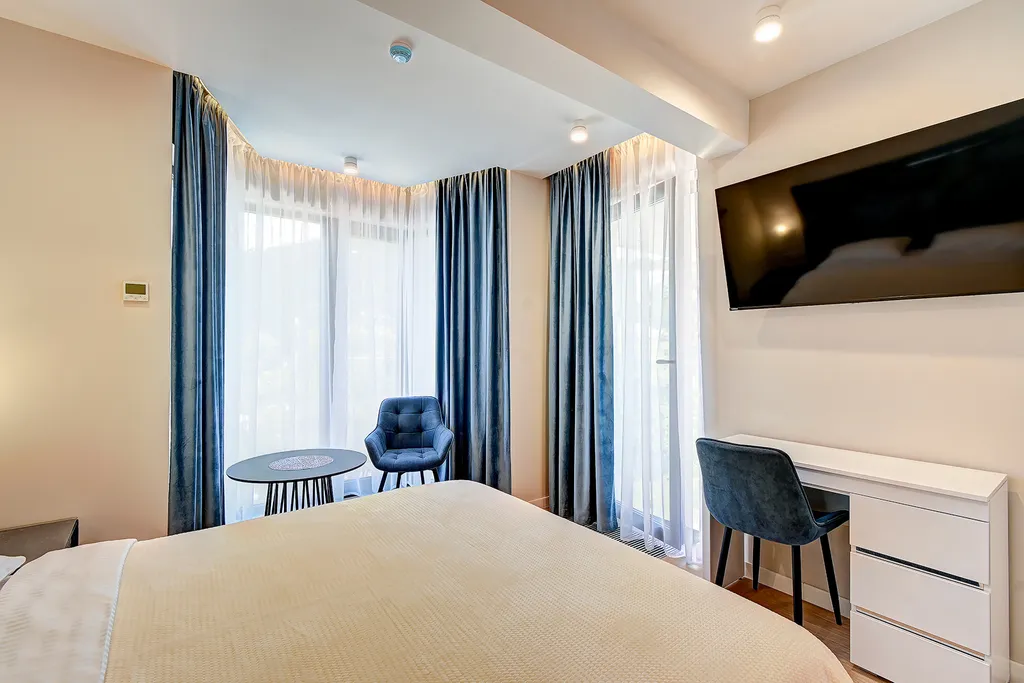 Лазурные апартаменты на берегу моря в отеле Лучезарный Резорт 4