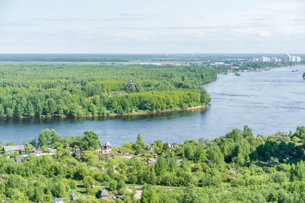 Квартира с видом на Неву