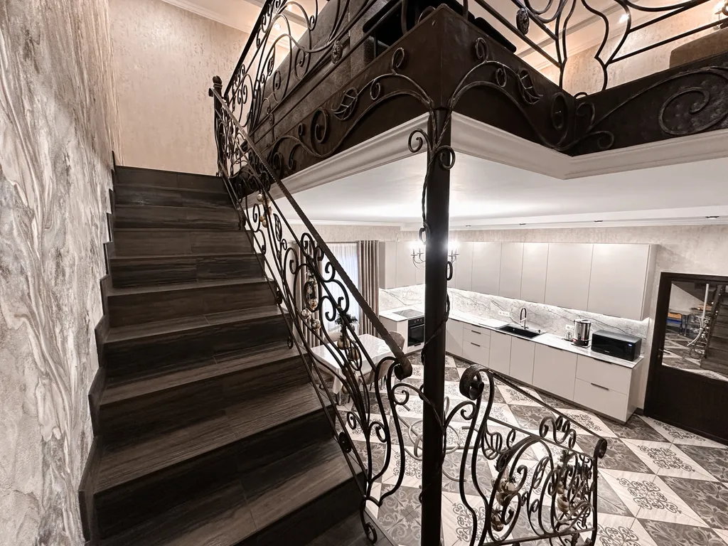 Дом с бассейном и баней в Самаре