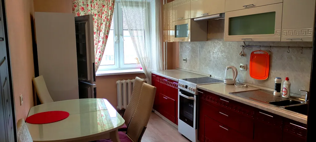 Уютная светлая теплая квартира — аренда посуточно в Вологда