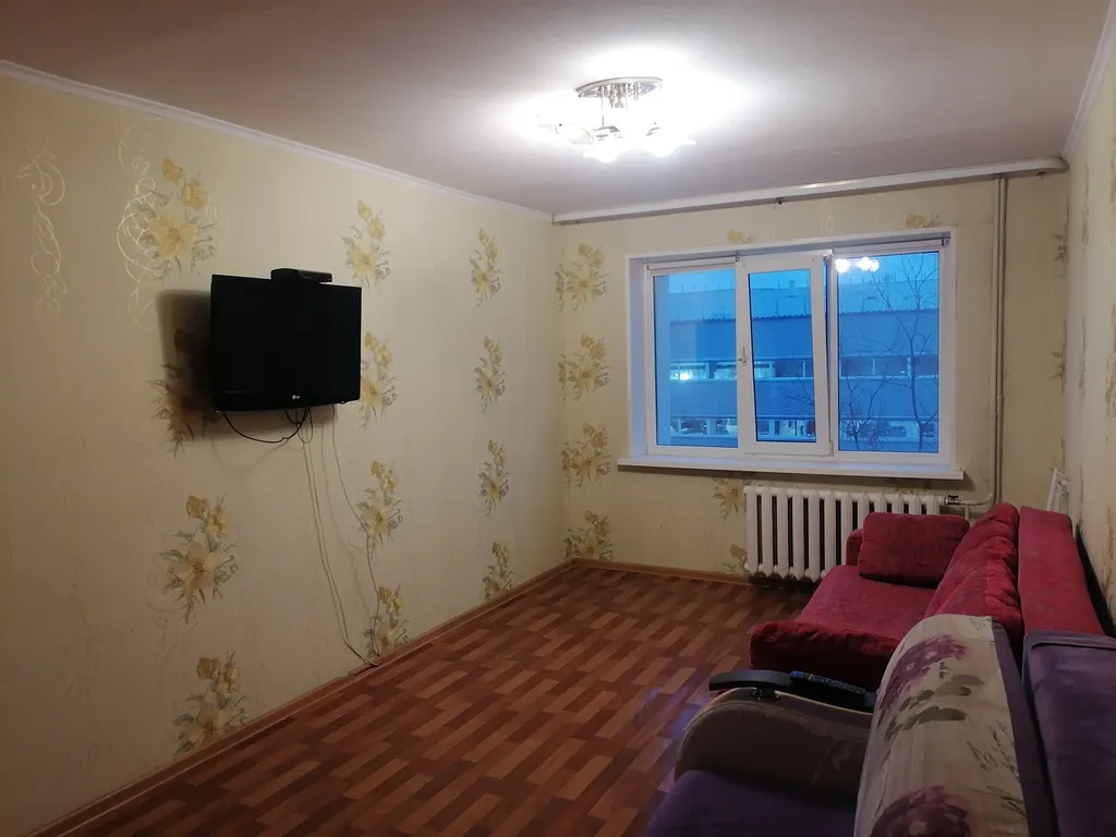 Уютная двухкомнатная квартира ближе к промзоне