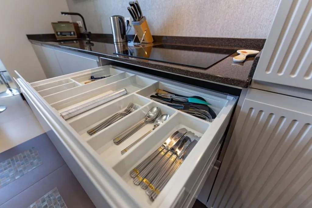 2-комнатная квартира с красивейшим видом на море и горы