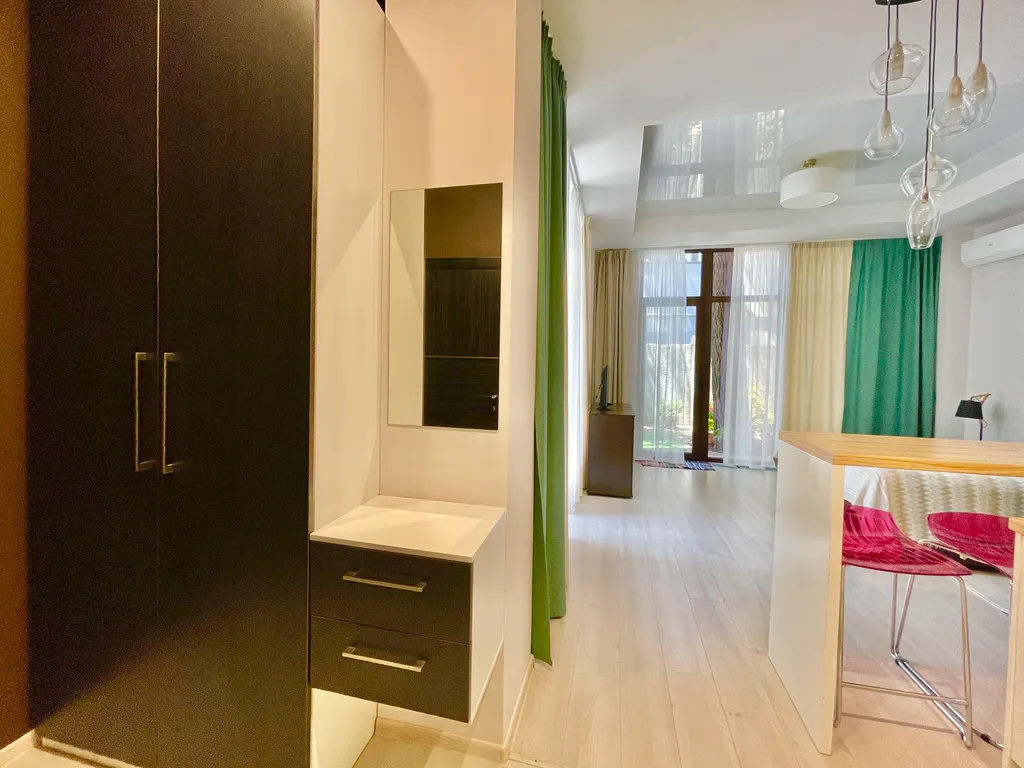 Квартира Апартаменты с террасой в тени вековых кедров с видом на море — аренда посуточно в Гаспра