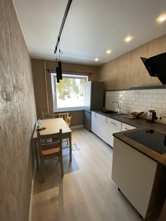 Уютная двухкомнатная квартира с видом на гору