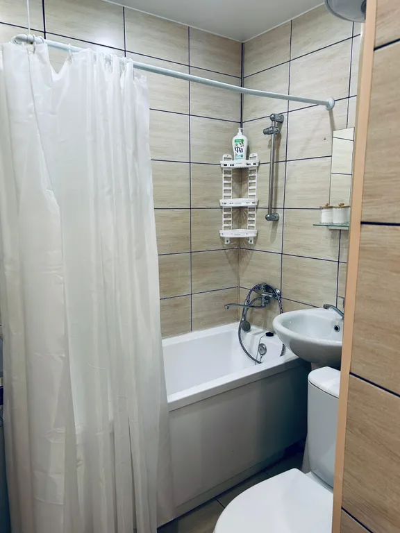 Чистая однокомнатная квартира со всеми удобствами