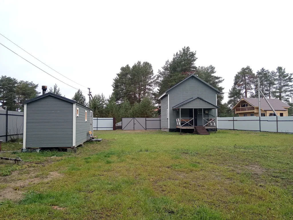 Дом у леса недалеко от песчаного пляжа