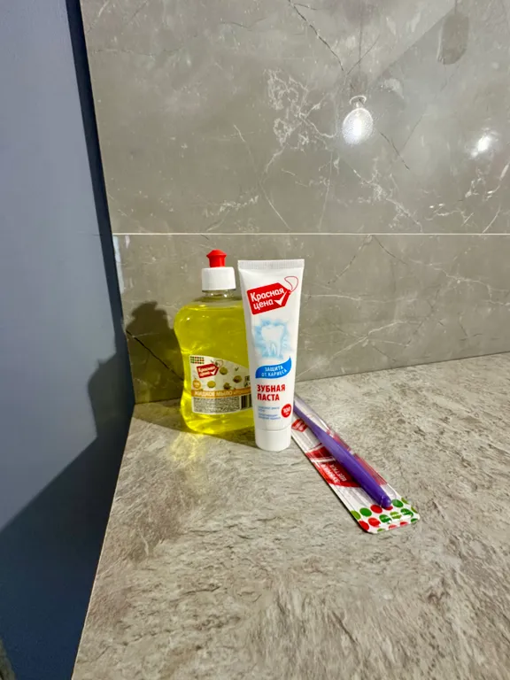 Уютная комната с прекрасным видом на город