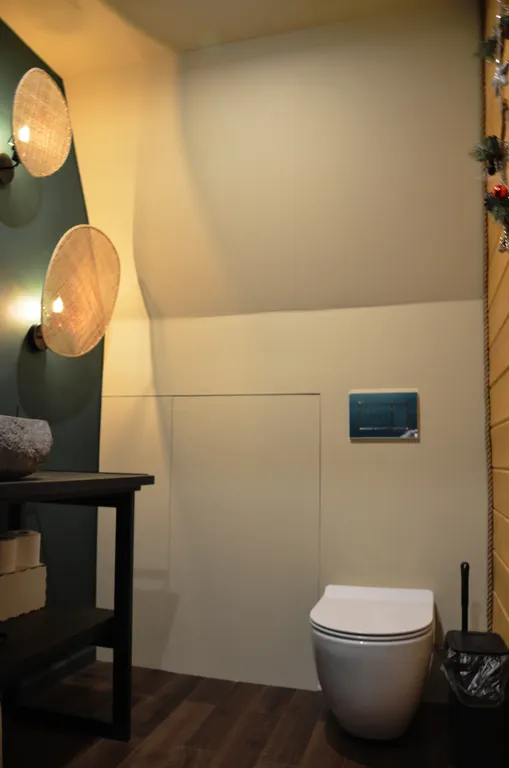 Уютный дом в сосновом лесу