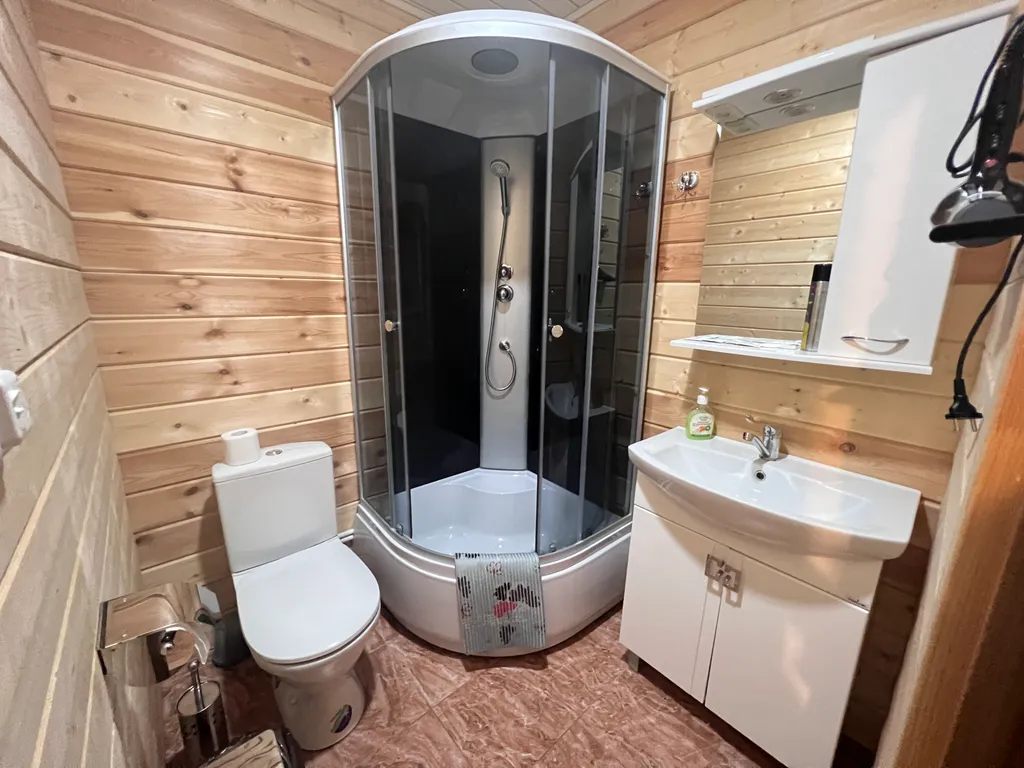 Коттедж с баней и беседкой у Вотчины Деда Мороза