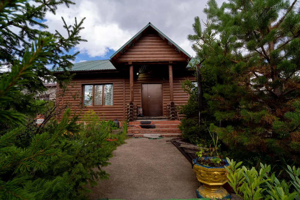 Уютный коттедж с террасой рядом с озером Парк кафе