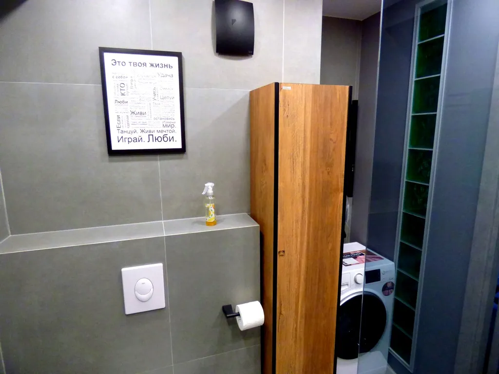 Студия с дизайнерским ремонтом в новом доме на равнине