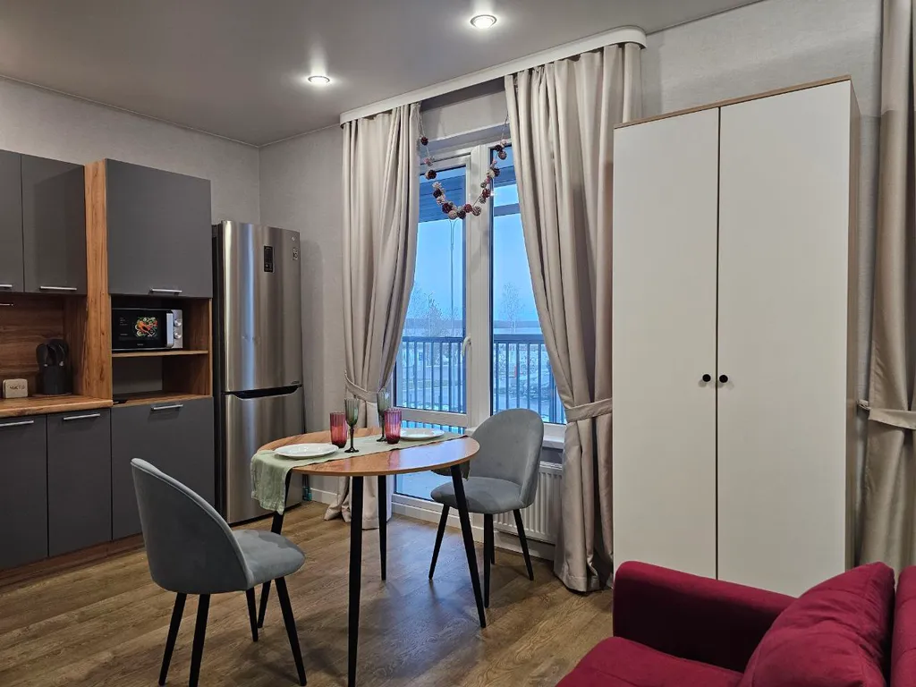 Видовая студия в городе у воды