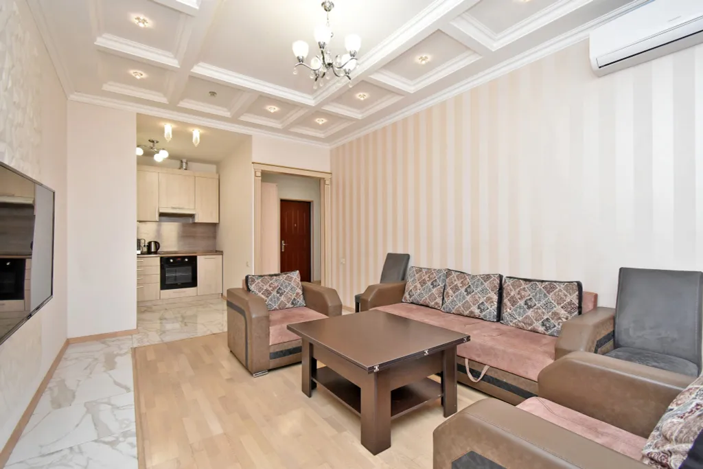 Apartment on Pavstos