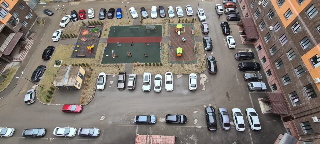 Уютная квартира с панорамным видом на горы , около нового сквера