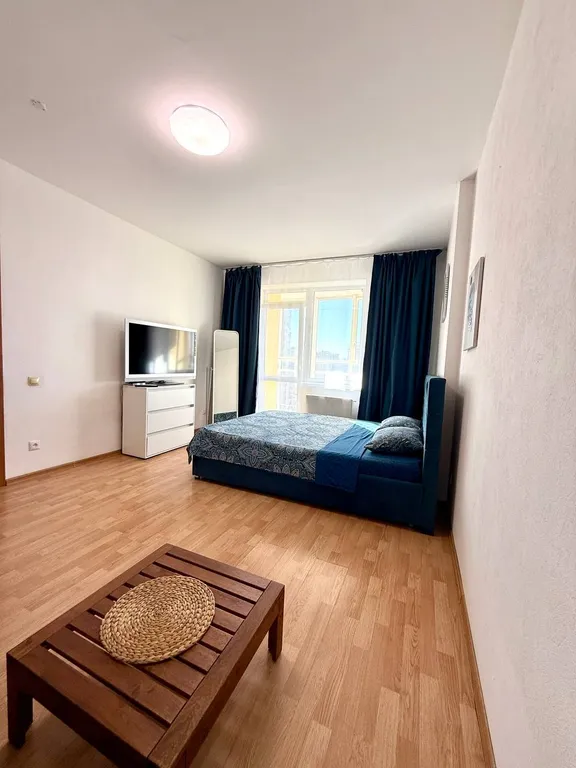 Высокий этаж, рядом метро