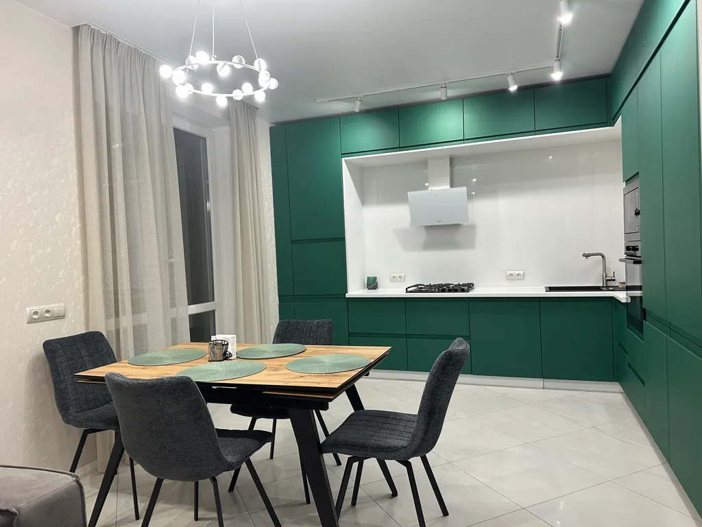 Современная квартира в центре города — аренда посуточно в Калининград